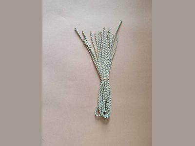 Static proof string