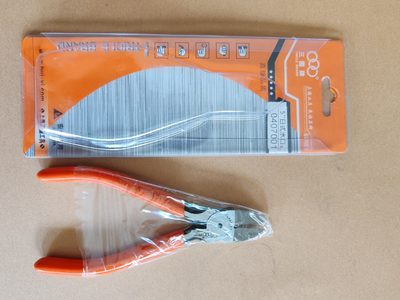 Pliers